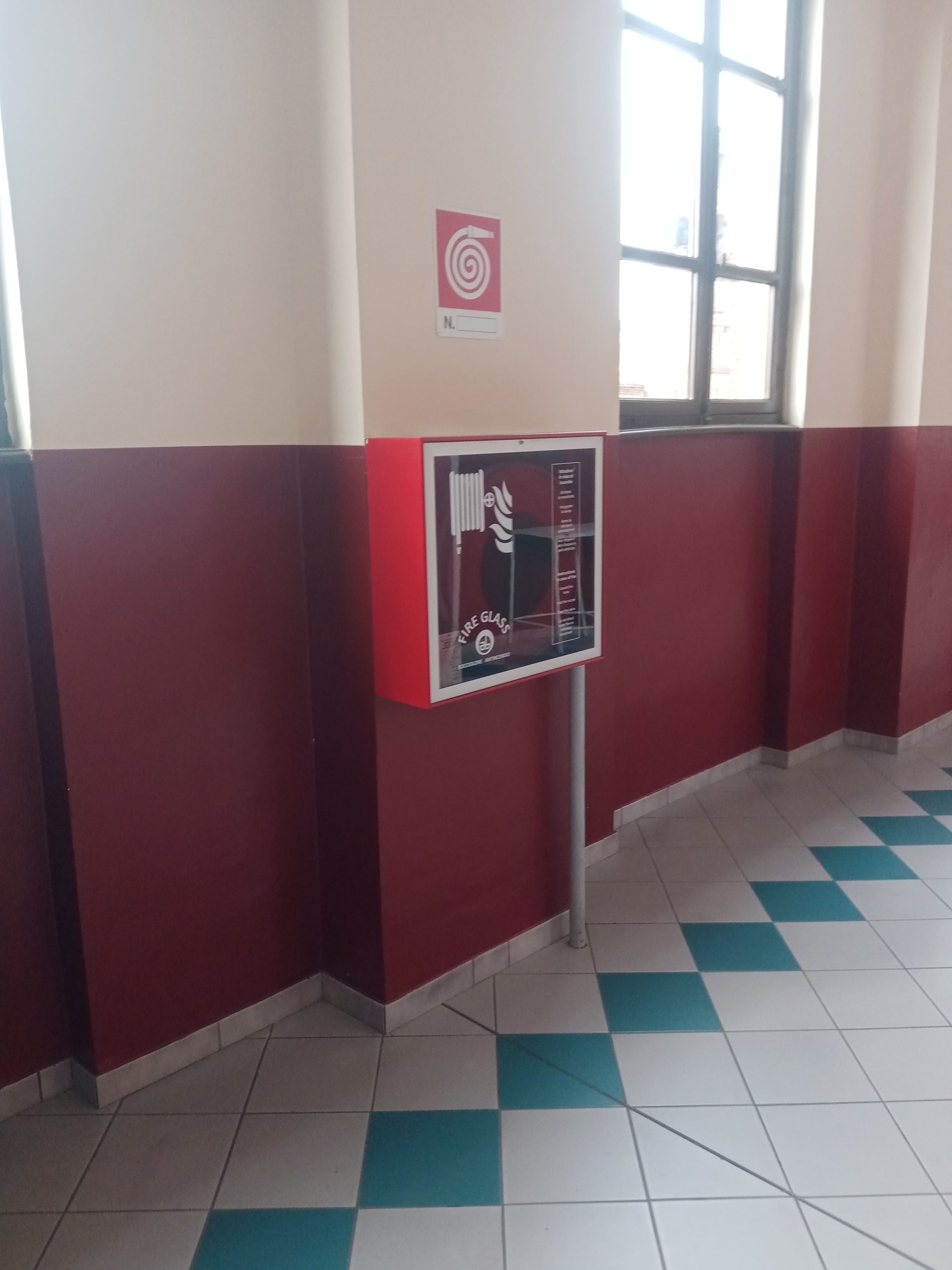 REALIZZAZIONE IMPIANTO ANTINCENDIO ISTITUTO VELSO MUCCI BRA